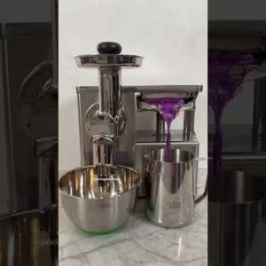 How to Make Purple Cabbage Juice using Pure Juicer